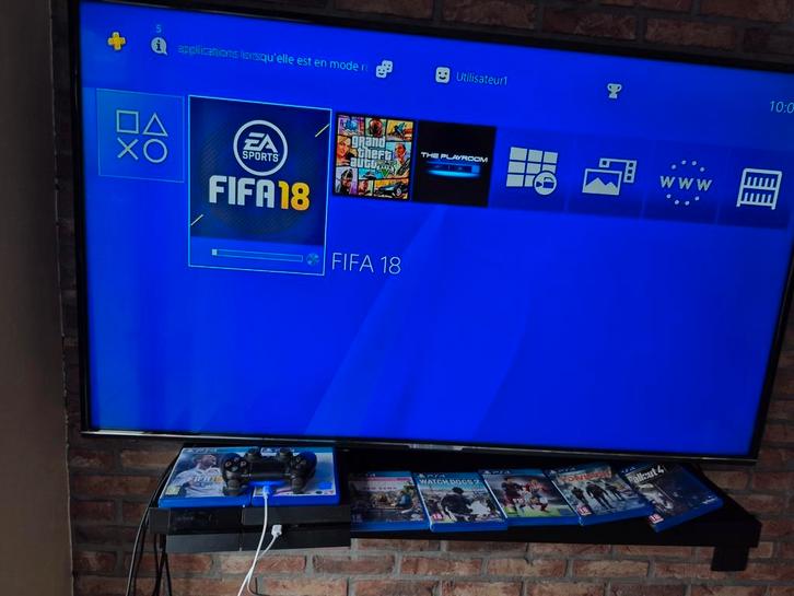 Sony ps4-console met Dualshock-controller voor 7 games, Games en Spelcomputers, Spelcomputers | Sony PlayStation 4, Zo goed als nieuw