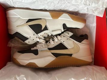 Air Jordan Jumpman Jacket TR Travis Scott Sail beschikbaar voor biedingen