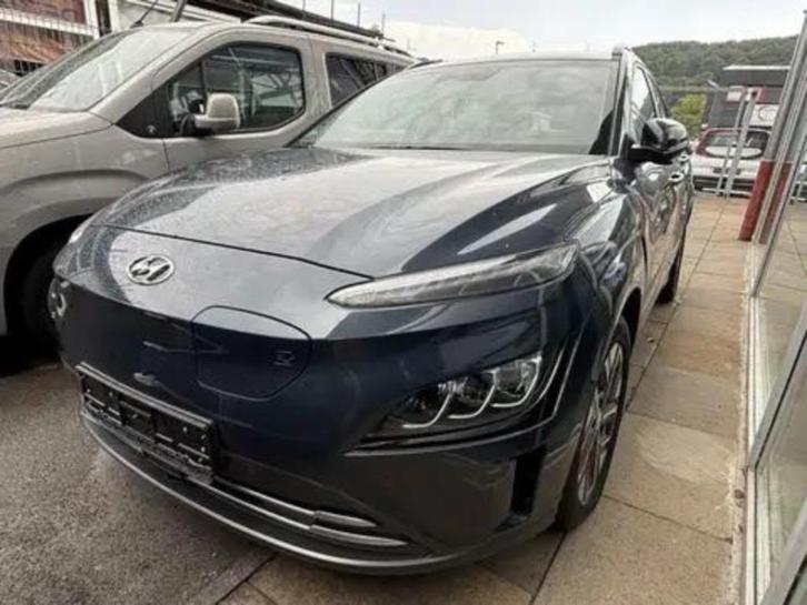 Hyundai Kona, Auto's, Hyundai, Particulier, Kona, Elektrisch, Euro 4, SUV of Terreinwagen, 5 deurs, Automaat, Blauw, Zwart, Stof