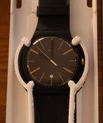 Swatch Dash of Yellow (nieuw), Handtassen en Accessoires, Horloges | Heren, Kunststof, Polshorloge, Swatch, Nieuw