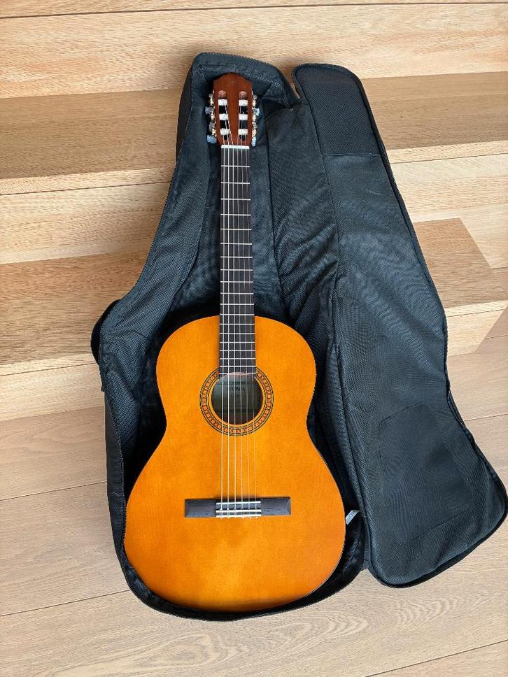 Guitare classique 3/4 Yamaha CS40 II, Musique & Instruments, Instruments à corde | Guitares | Acoustiques, Utilisé, Guitare classique ou espagnole