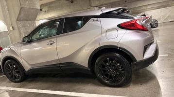 Toyota chr 1.8  HIBRIDE, Auto's, Toyota, Automaat, Start-stop-systeem, Leder en Stof, Berline