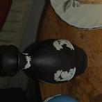 wedgwood Jasperware Black  12 cm, Antiek en Kunst, Antiek | Keramiek en Aardewerk, Ophalen of Verzenden