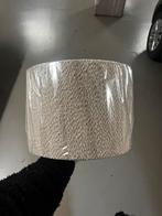 Lampenkap, Enlèvement, Neuf