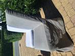 8 witte stoelen met design hoezen, Huis en Inrichting, Ophalen, Gebruikt, Grijs
