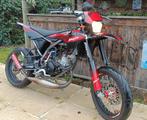 Fantic XM Supermotard 50cc (!! showroom staat !!), 6 versnellingen, Zo goed als nieuw, 50 cc, Ophalen