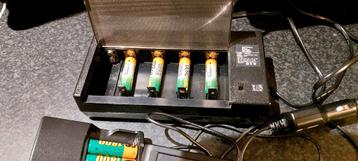 LADER OPLAADBARE BATTERIJEN beschikbaar voor biedingen