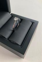 Bague en or blanc 18 carats sertie d’un diamant 0,45 carat, Bijoux, Sacs & Beauté, Bagues, Enlèvement ou Envoi, Comme neuf, Or