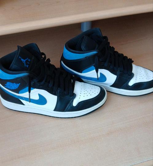 Air jordan 1 mid racer blue - maat 42.5 - Topstaat, Kleding | Heren, Schoenen, Zo goed als nieuw, Sneakers, Wit, Ophalen