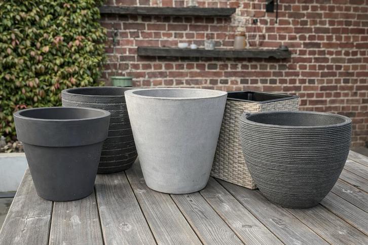 Buiten bloempotten, Tuin en Terras, Bloempotten, Zo goed als nieuw, Balkon, Tuin, Overige vormen, Ophalen