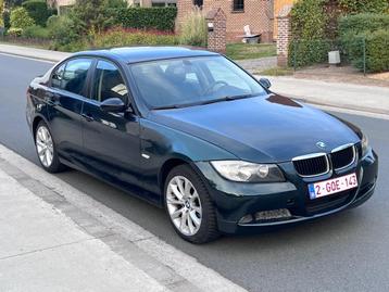 Bmw 320i Essence km 214.000, Achat, 4 portes, Boîte manuelle, Berline