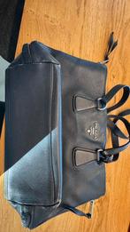 Prada handtas, Handtassen en Accessoires, Tassen | Damestassen, Ophalen of Verzenden, Handtas