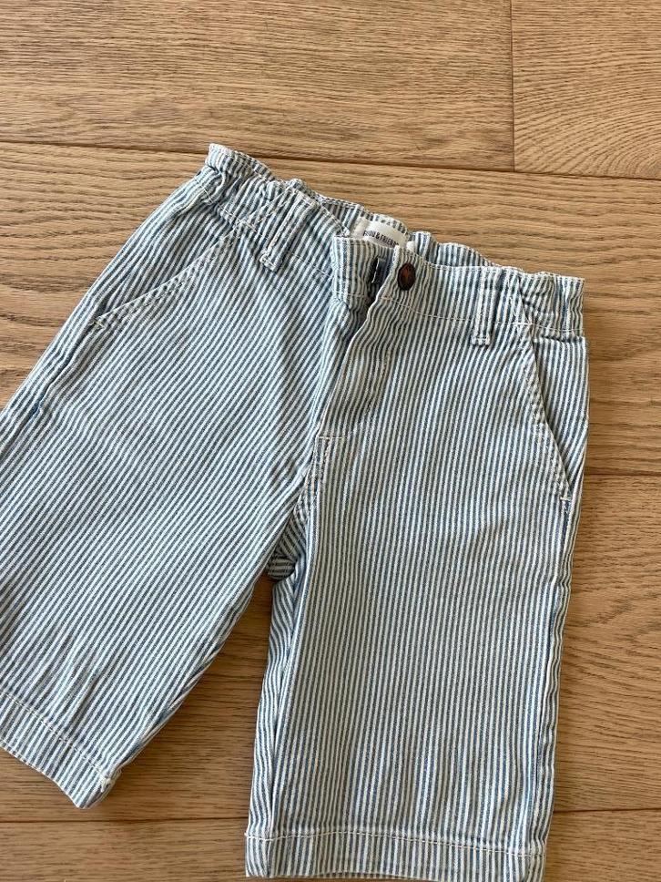 Leuke jongensshort Filou&friends maat 6 jaar, Enfants & Bébés, Vêtements enfant | Taille 116, Comme neuf, Garçon, Pantalon, Enlèvement ou Envoi
