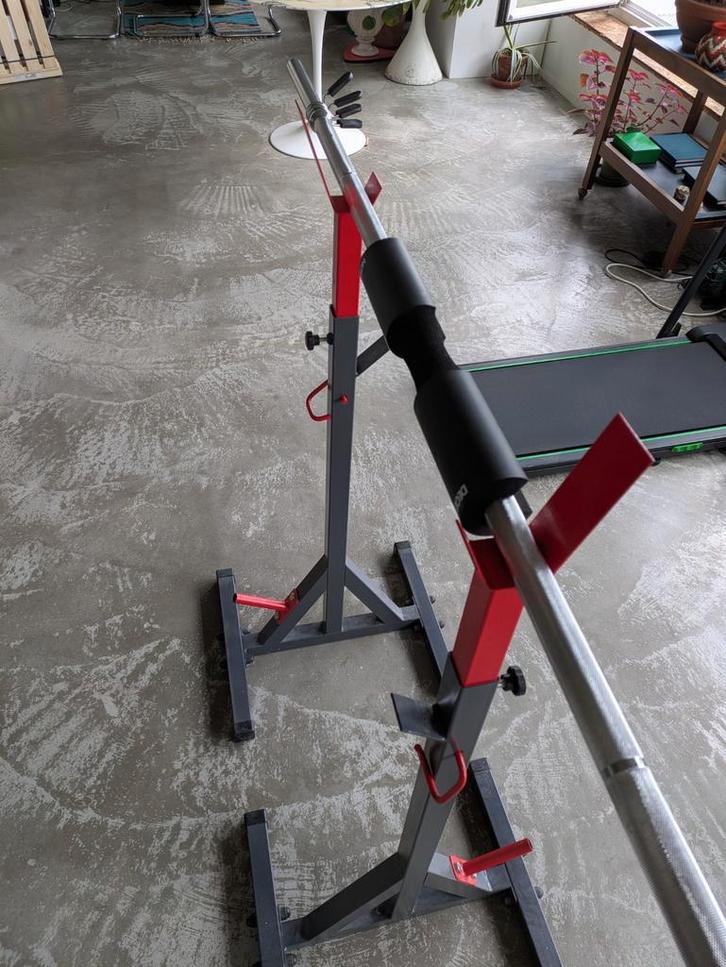 Station de musculation + barre + 80kg de poids, Sport en Fitness, Fitnessmaterialen, Zo goed als nieuw, Ophalen