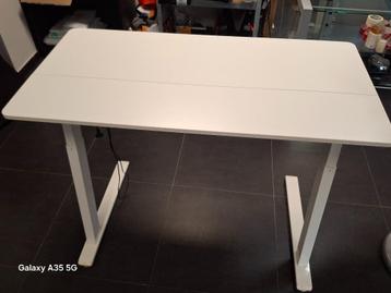 Electronic tafel  beschikbaar voor biedingen