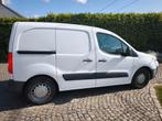 Peugeot partner 1.6 HDi , utilitaire 3 places , gekeurd VVK, Auto's, Bestelwagens en Lichte vracht, Euro 5, 4 cilinders, Wit, Bedrijf
