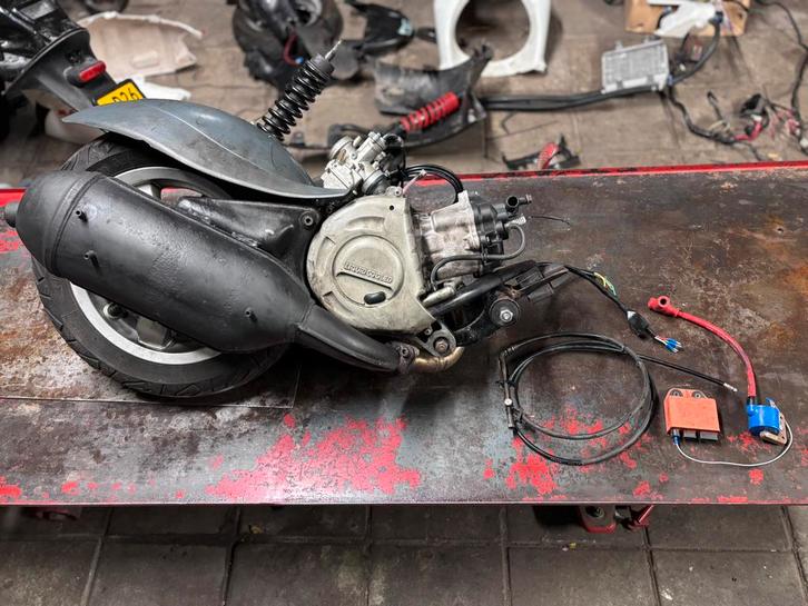 Gilera runner 172cc malossi m07 SD motorblok polini, Fietsen en Brommers, Brommeronderdelen | Scooters, Zo goed als nieuw, Vespa