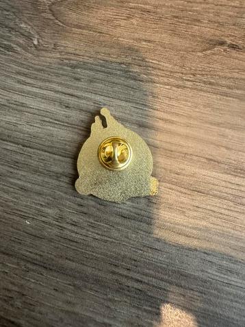Carnaval pin  beschikbaar voor biedingen
