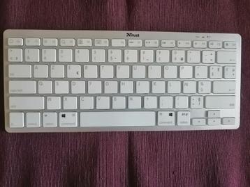 Clavier Sans Fil - Bluetooth - Universel PC, Tablette, iPhon beschikbaar voor biedingen