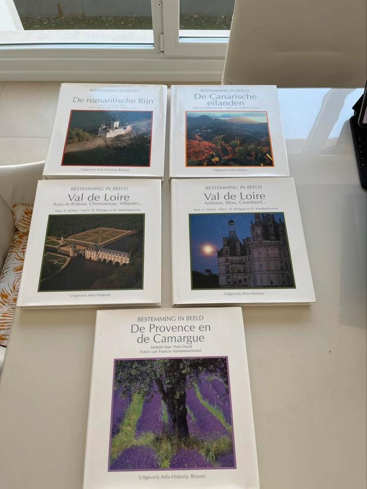 5 Reisgidsen Rijn , Loire , Canarische Eilanden , Provence, Boeken, Kunst en Cultuur | Beeldend, Zo goed als nieuw, Ophalen of Verzenden