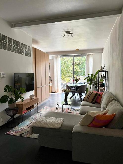 Gelijkvloers met tuin/terras en parkeerplaats voor deur, Immo, Appartementen en Studio's te huur