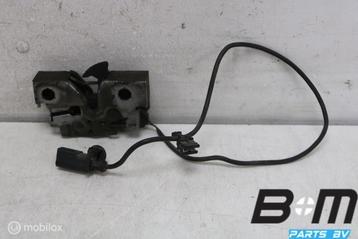Motorkapslot VW UP! 1S0823509E beschikbaar voor biedingen