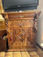 mechelse kast, Ophalen