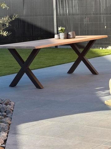 Boomstamtafels  maatwerk monocoating voor buiten, Tuin en Terras, Ophalen, Zo goed als nieuw