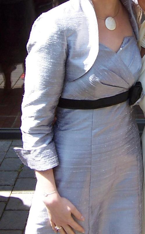 Robe de cocktail Clairmodel taille 36, Kleding | Dames, Gelegenheidskleding, Zo goed als nieuw, Cocktailjurk, Maat 36 (S), Grijs