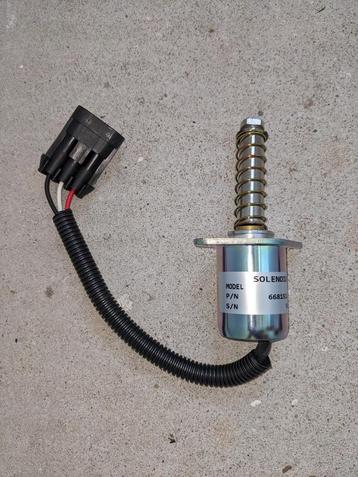 Bobcat - Stop Solenoid - 6681512 disponible aux enchères