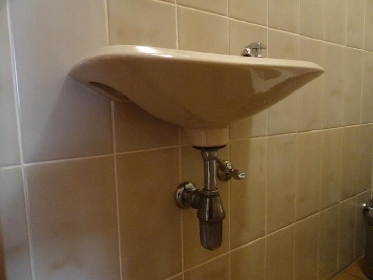 Lavabo, Doe-het-zelf en Bouw, Sanitair, Zo goed als nieuw, Wastafel, Steen, Ophalen