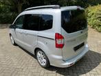 Ford Tourneo Courier 1.5 TDCi / 133.646 km / Euro 5b, Auto's, Voorwielaandrijving, Euro 5, Zwart, 4 cilinders