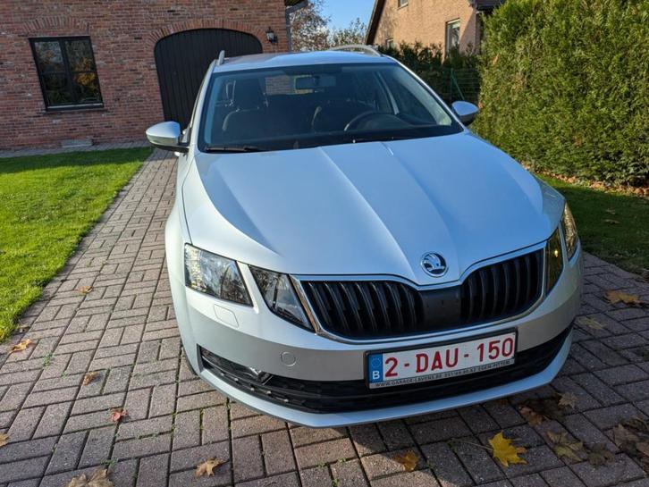 Skoda octavia combi 1.6tdi  04/2019  128dkm DSG 7 automaat, Auto's, Skoda, Particulier, Octavia, ABS, Airbags, Airconditioning