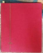 Postzegelalbum rood 26x22cm, Ophalen of Verzenden, Verzamelalbum