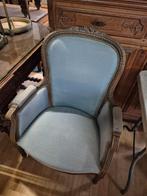 Antieke fauteuil in Louis XVI-herderinstijl in gesneden hout, Antiek en Kunst, Antiek | Meubels | Stoelen en Sofa's, Ophalen