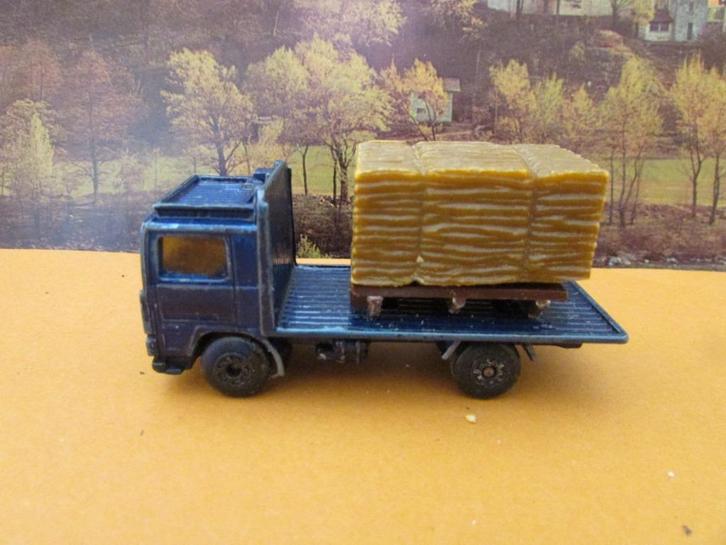 VOLVO VRACHTWAGEN MET LADING, MATCHBOX, Hobby en Vrije tijd, Modelauto's | 1:87, Gebruikt, Bus of Vrachtwagen, Matchbox, Ophalen of Verzenden