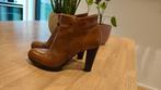 Bruine enkellaarsjes nero giardini maat 38, Kleding | Dames, Schoenen, Ophalen of Verzenden
