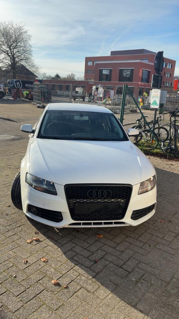 Audi a4 2.0 diesel 2011, Auto's, Audi, Particulier, A4, Boordcomputer, Diesel, Euro 5, Coupé, 5 deurs, Handgeschakeld, Wit, Zwart