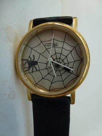 halloween Polshorloge met spinnenweb en bewegende spin  beschikbaar voor biedingen