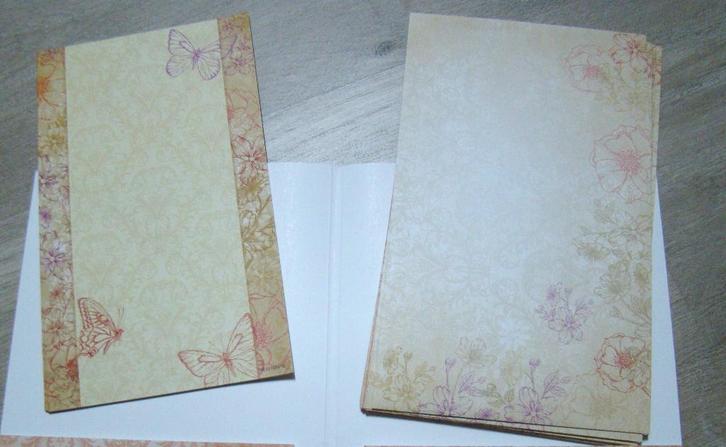 papier - vlinders / vlinders van verliefdheid / uitnodiging, Hobby en Vrije tijd, Kaarten | Zelf maken, Nieuw, Blanco kaart of Basiskaart