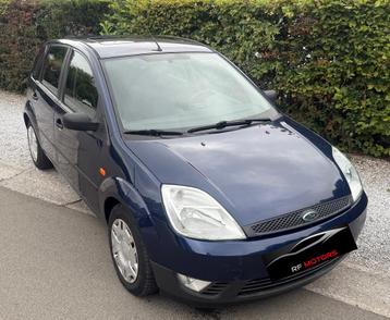 MAGNIFIQUE FORD FIESTA /1.2 ESSENCE/LEZ OK/GARANTIE  12 mois beschikbaar voor biedingen