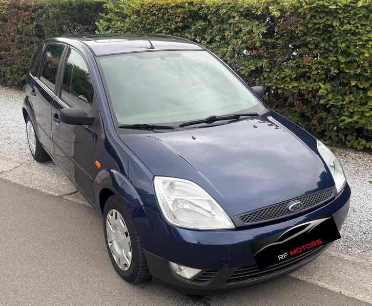 MAGNIFIQUE FORD FIESTA /1.2 ESSENCE/LEZ OK/GARANTIE  12 mois, Auto's, Ford, Bedrijf, Te koop, Fiësta, ABS, Adaptieve lichten, Adaptive Cruise Control