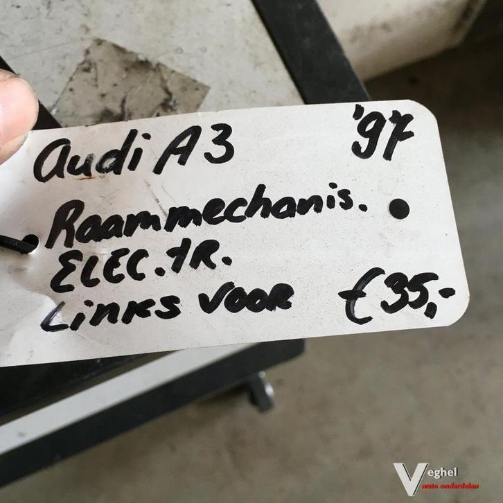 Audi A3  1997  Elektr Raamechanisme Linksvoor, Auto-onderdelen, Ruiten en Toebehoren, Gebruikt, Ophalen of Verzenden