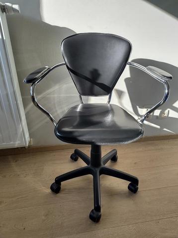 Retro bureaustoel te koop beschikbaar voor biedingen