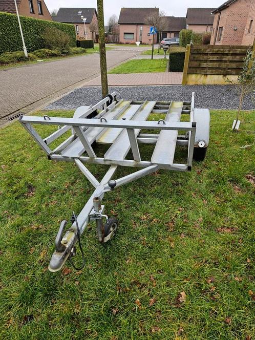 Motoraanhangwagen te huur, Auto diversen, Aanhangers en Bagagewagens, Zo goed als nieuw, Ophalen of Verzenden