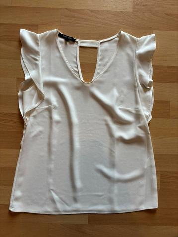 Witte blouse maat 36 beschikbaar voor biedingen