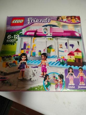 Lego friends  beschikbaar voor biedingen