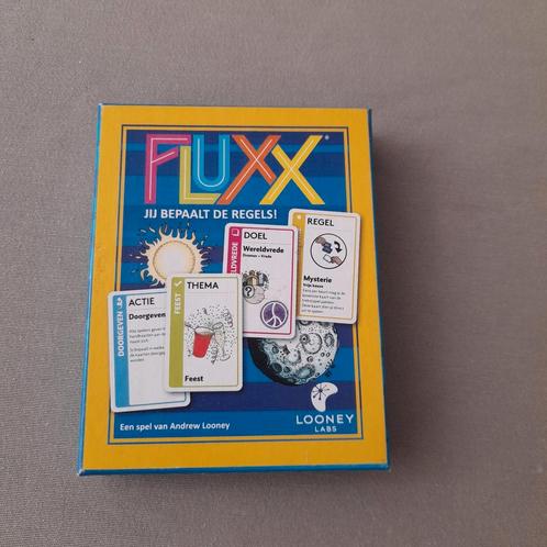 Verschillende gezelschapsspellen en puzzels, Hobby en Vrije tijd, Gezelschapsspellen | Kaartspellen, Zo goed als nieuw, Ophalen of Verzenden