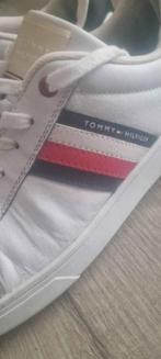 schoen tommy hilfigers, Tommy hilfiger, Ophalen of Verzenden, Zo goed als nieuw, Wit