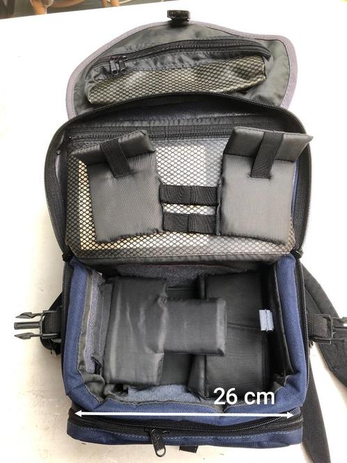 Ruime Camera tas - LowPro Nova 3 - gratis verzending, Audio, Tv en Foto, Foto | Cameratassen, Gebruikt, Schoudertas, Lowepro, Verzenden